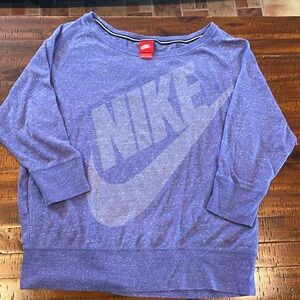 Nike 3/4 sleeve thin sweatshirt with a large Swoosh logo